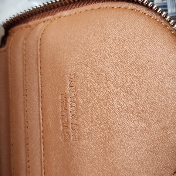 Telfar - tan 100% leather supple wallet - Picture 4 of 12